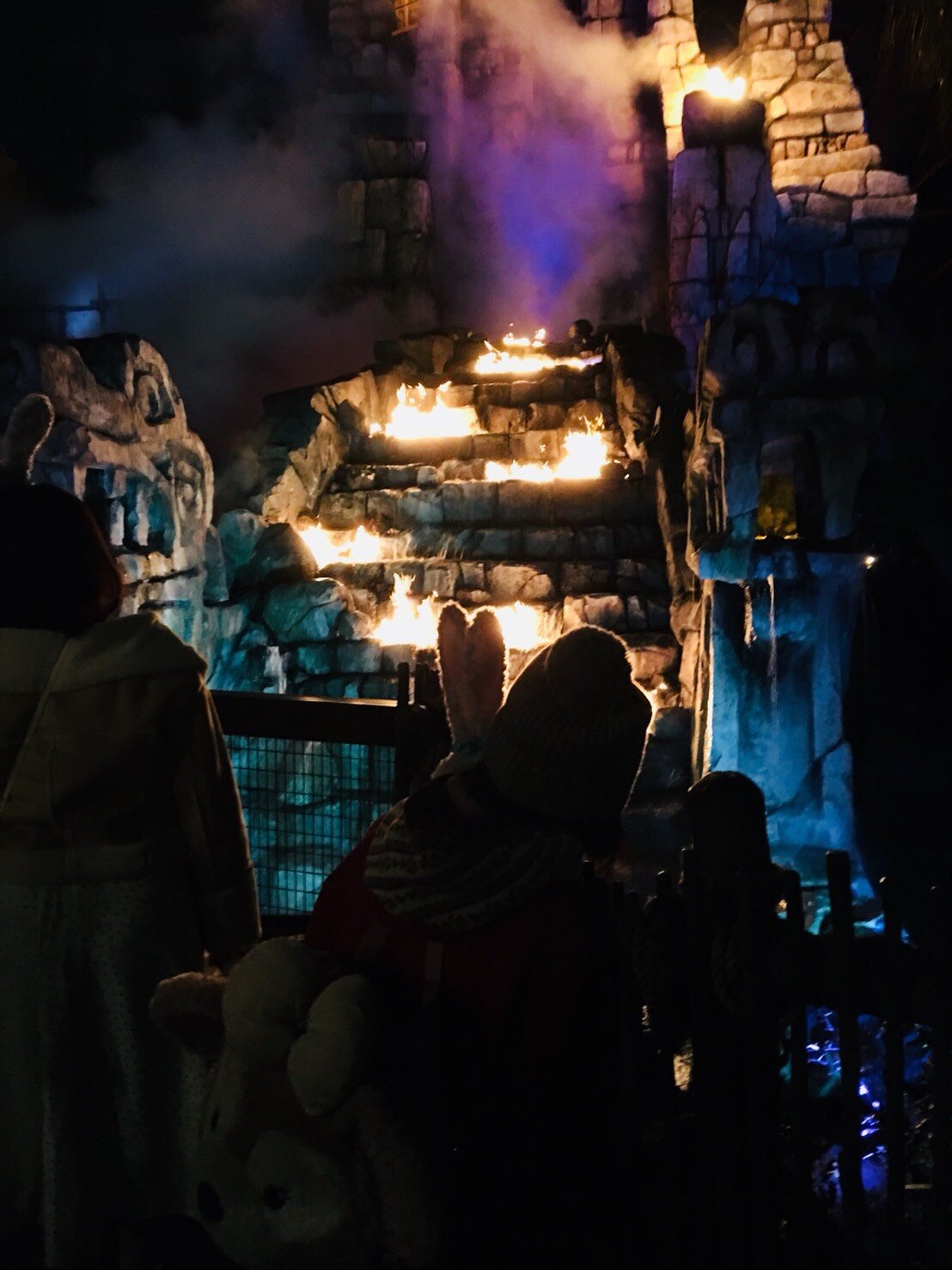 ディズニーランドアトラクション